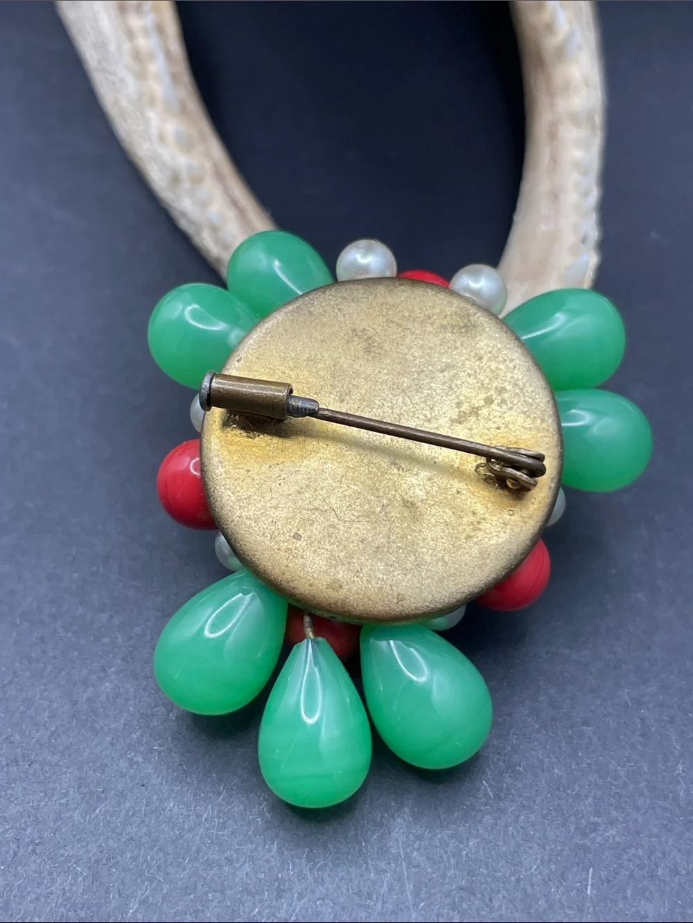Uranium 1940’s glass brooch vintage
